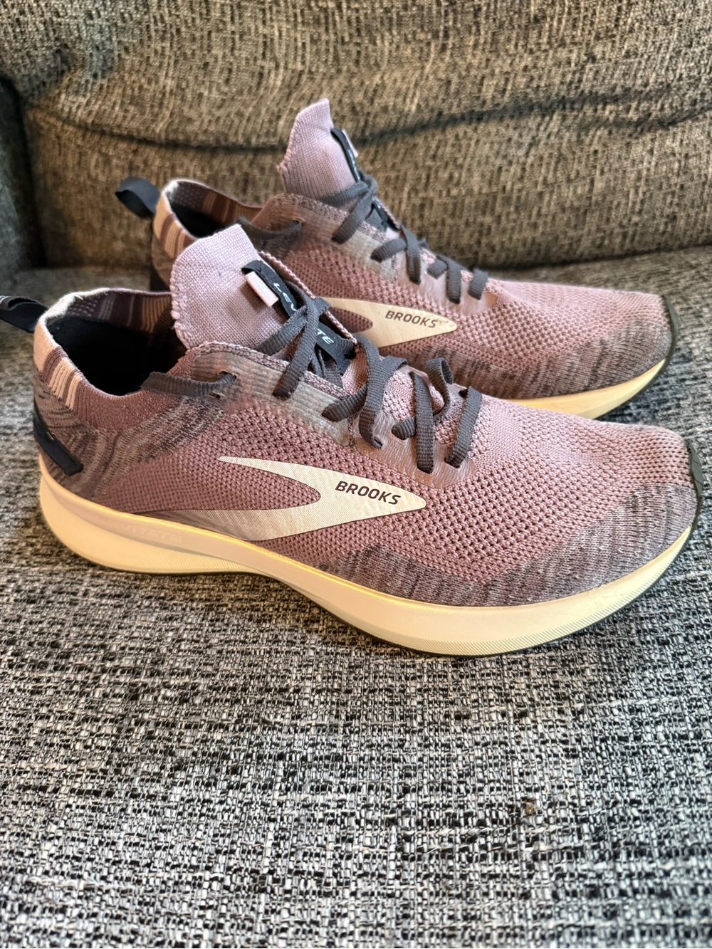 Brooks Women's Running Sneakers in Mauve - Picture 2 of 3